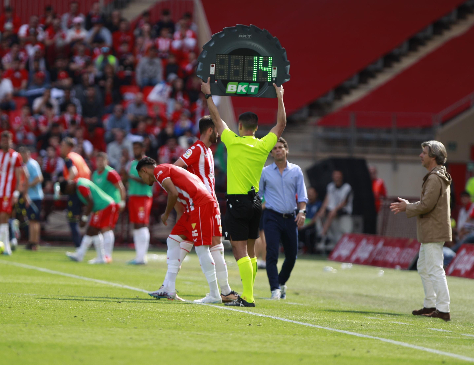 Imágenes del partido de la Liga Santander U.D. Almería-Cádiz C.F.