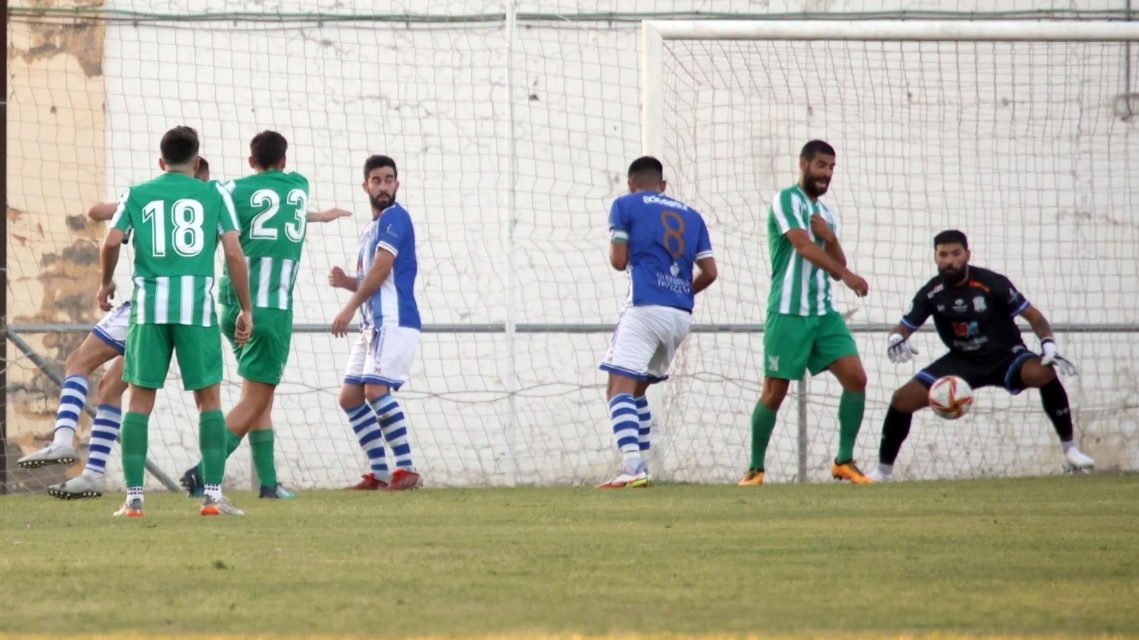 Imágenes del Memorial Pedro Garrido entre Jerez Industrial y Atlético Sanluqueño