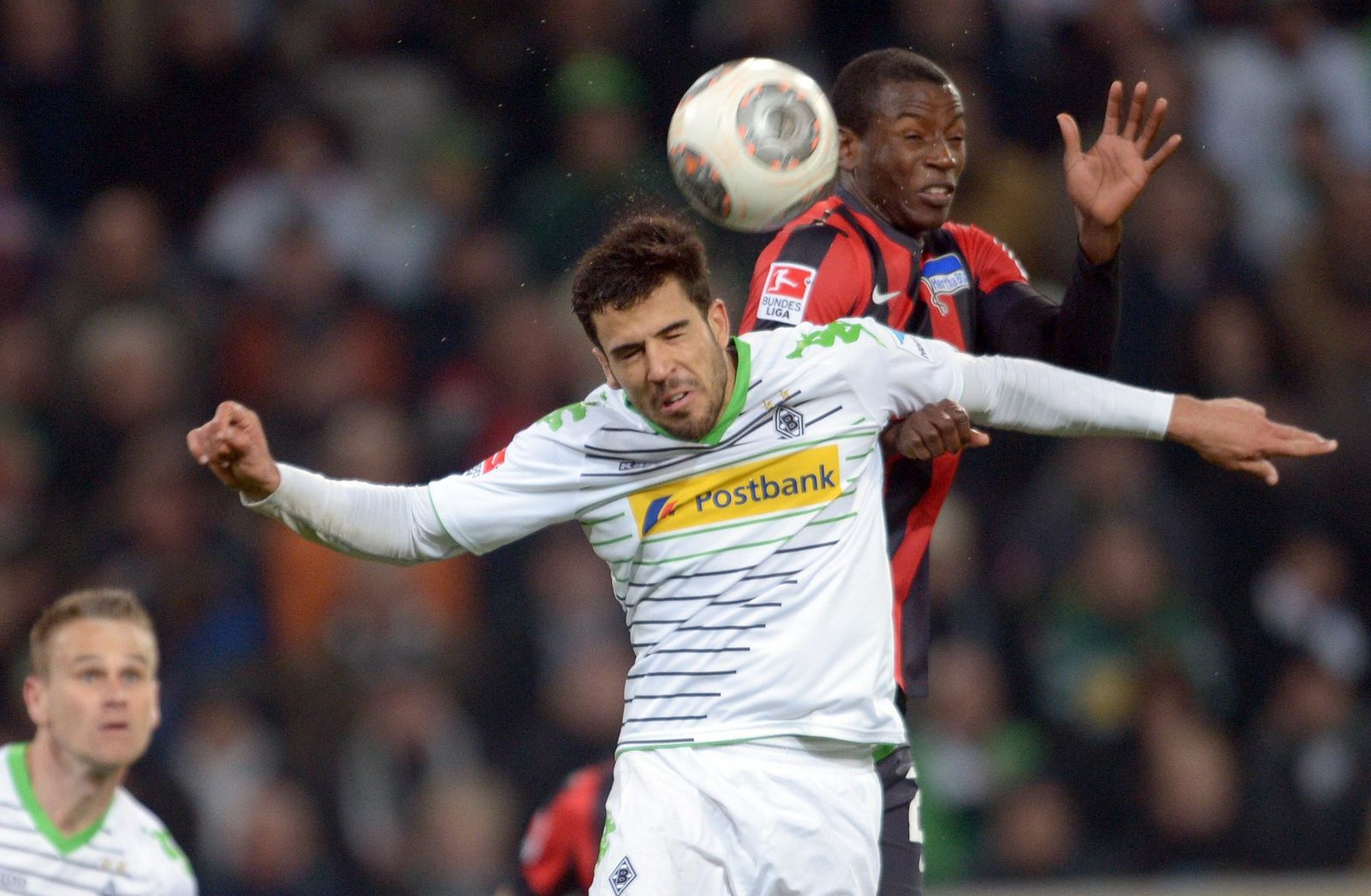 El futbolista español, Álvaro Domínguez, aquejado de problemas de espalda.