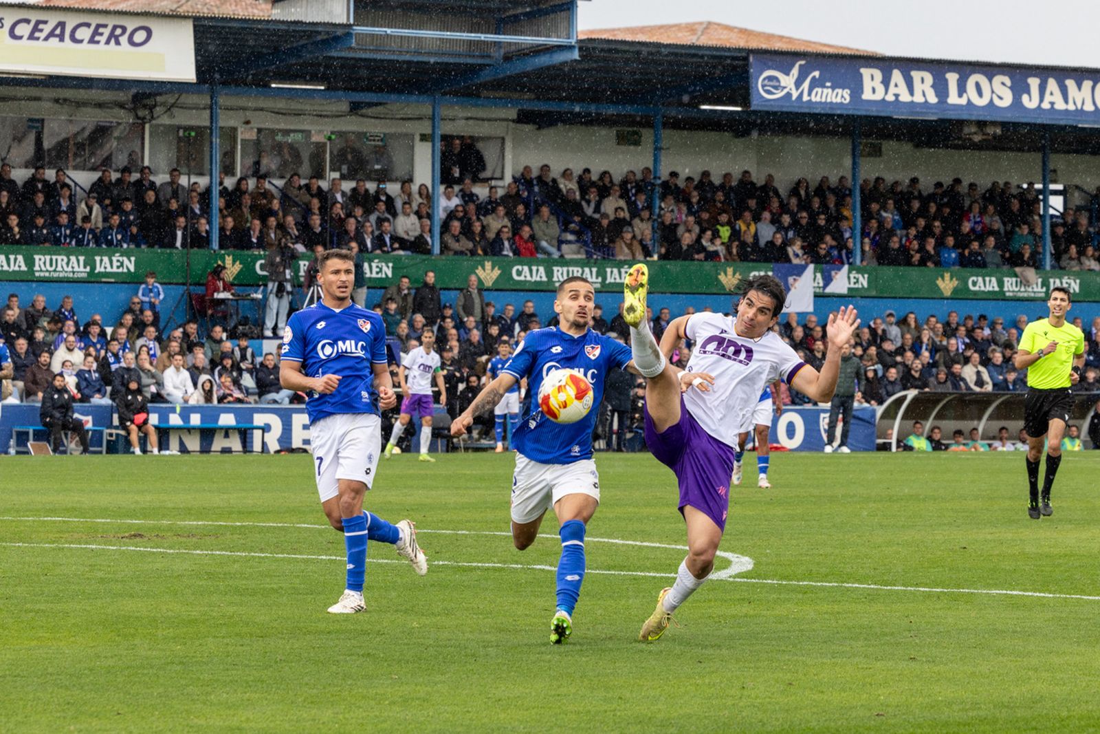 Las mejores imágenes del empate en el derbi entre Linares Deportivo y Real Jaén
