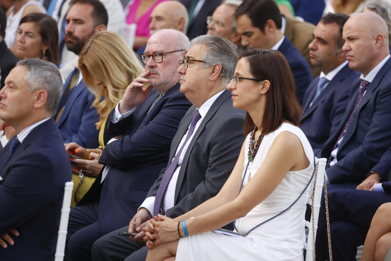 La toma de posesión de Juanma Moreno en imágenes