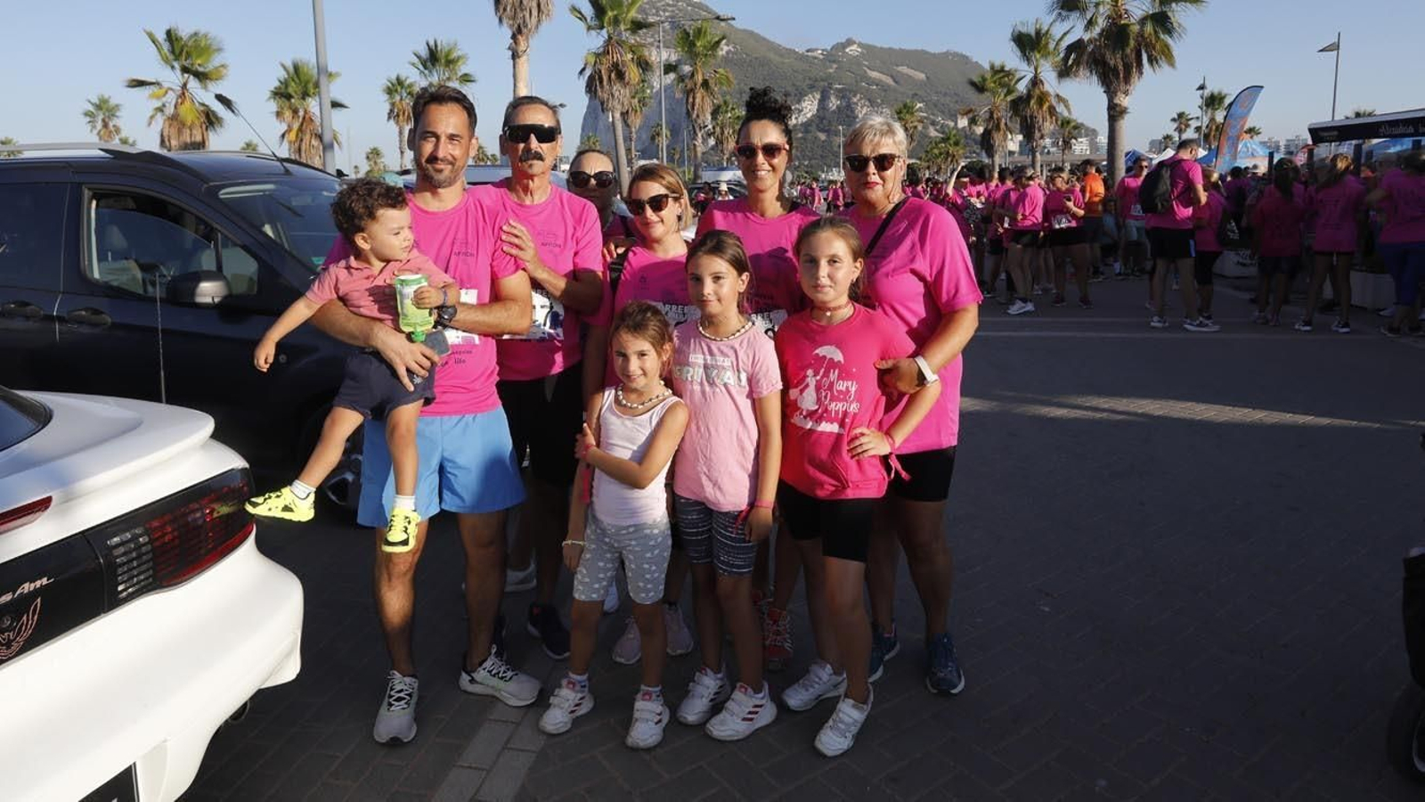 Fotos de la VI Carrera por la Mujer a beneficio de Apron