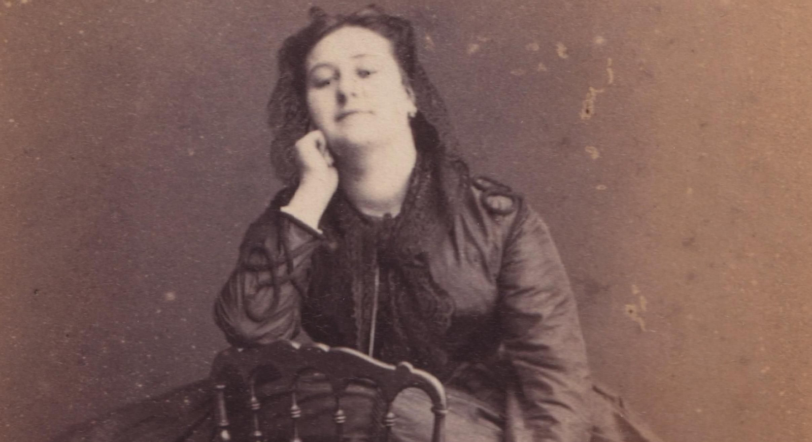 Retrato de una mujer hacia 1865.