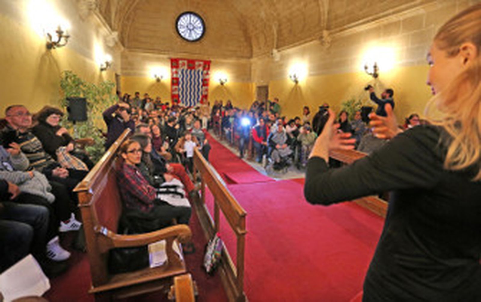 Las asociaciones realizan la lectura de los derechos de las personas con discapacidad