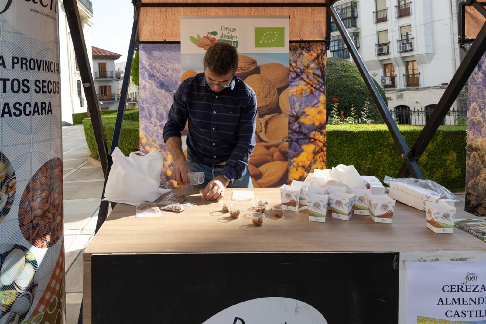 Inauguración de Degusta Jaén Frutos Secos, en imágenes