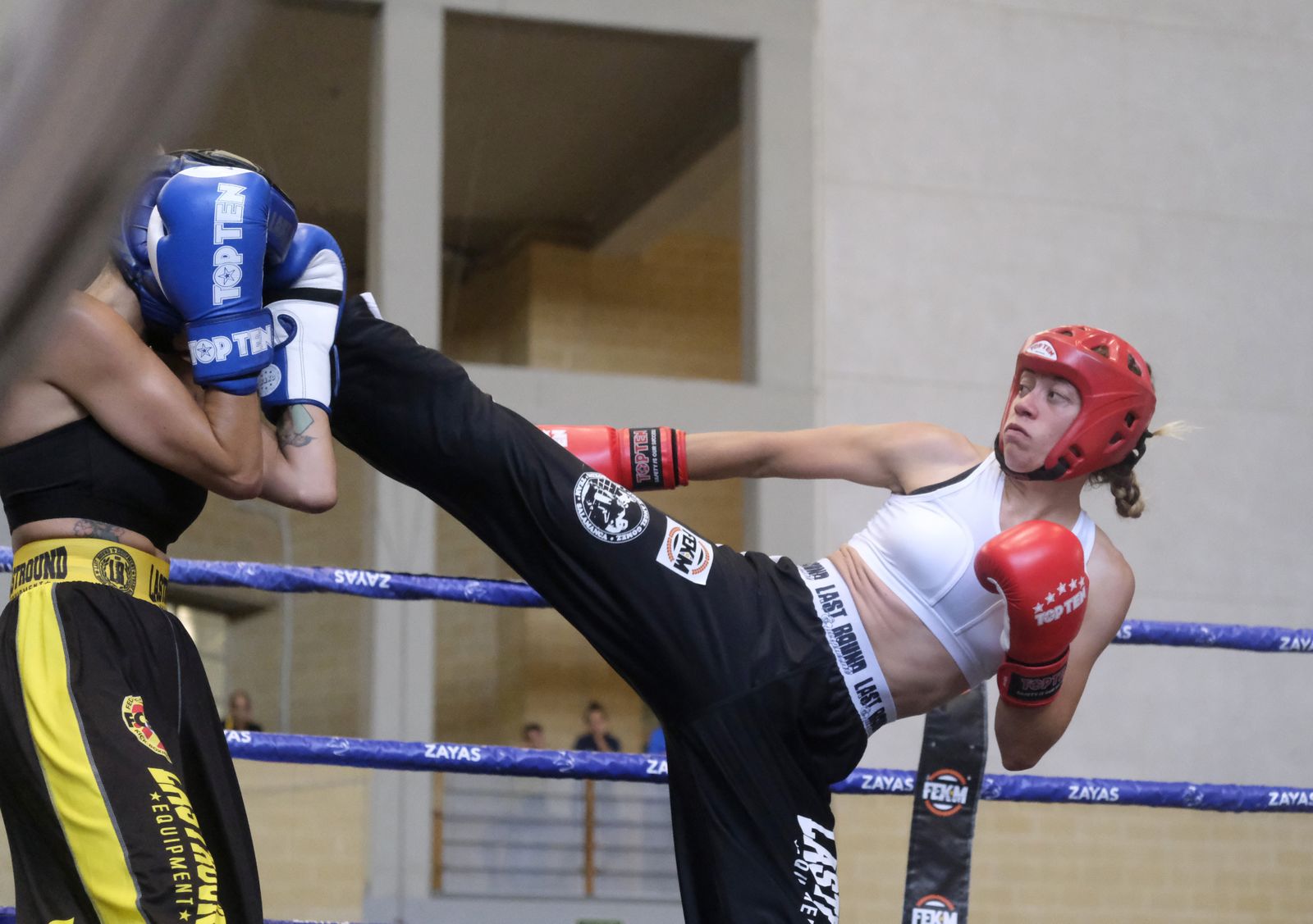 Córdoba disfruta del Campeonato de España de kick boxing, en imágenes