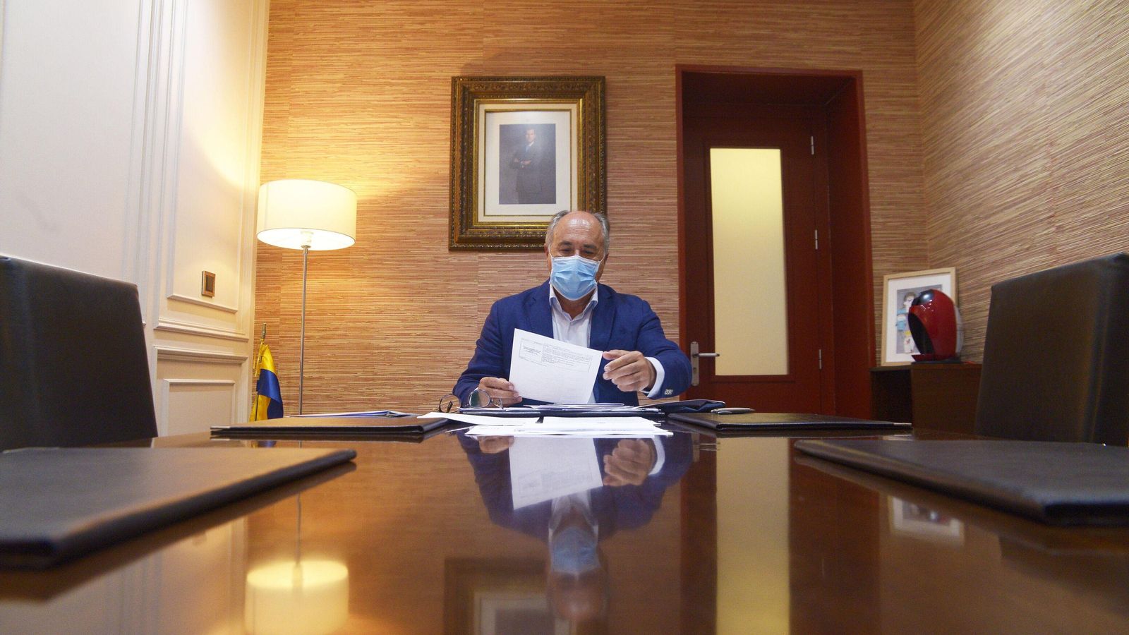 El alcalde de Algeciras, José Ignacio Landaluce, en un despacho del Ayuntamiento