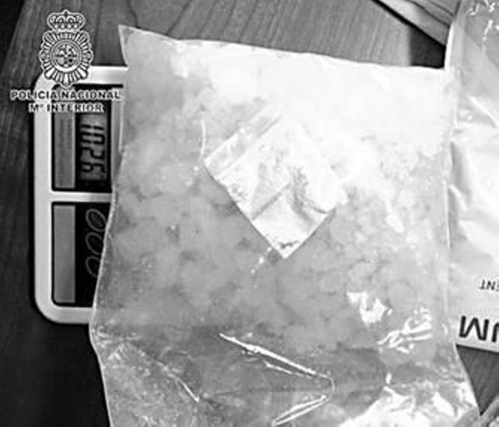 Droga incautada por los agentes.