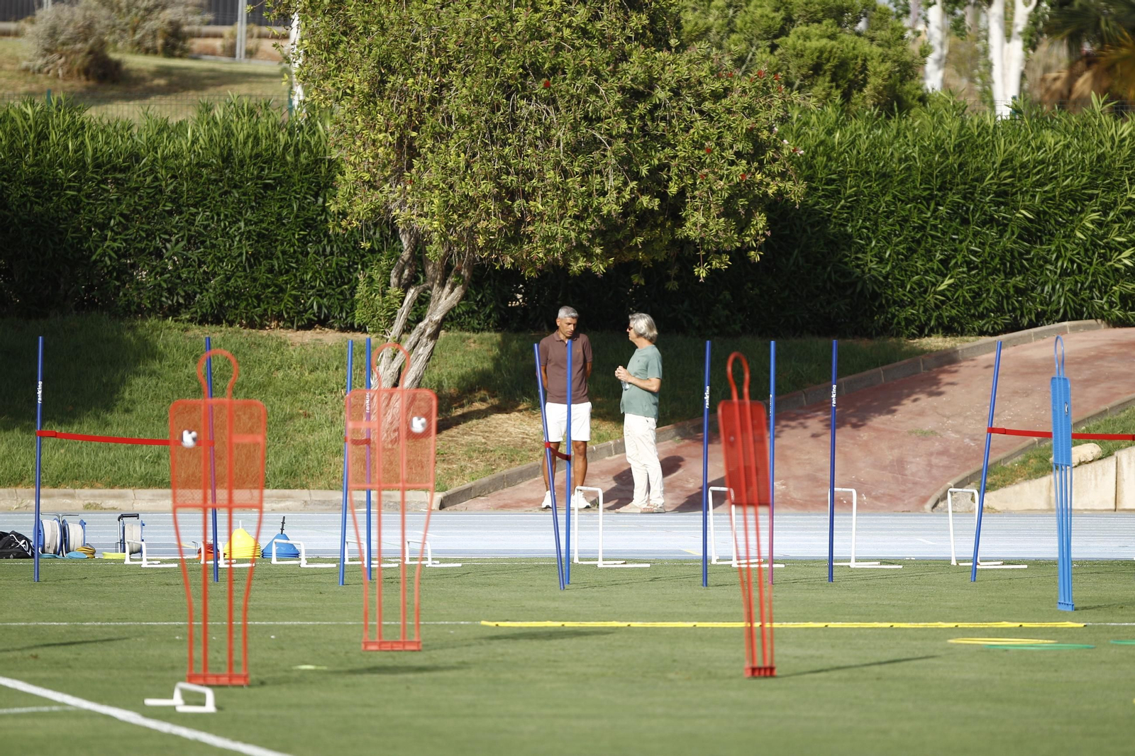 Primer entrenamiento de la Temporada 2025-2026 de la U.D. Almería, en imágenes