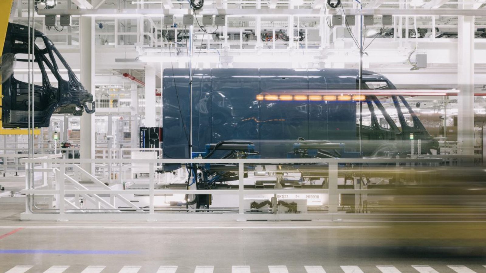 El acuerdo entre Mercedes y Rivian daría lugar a dos furgonetas diferentes, cada una de ellas con una plataforma distinta.