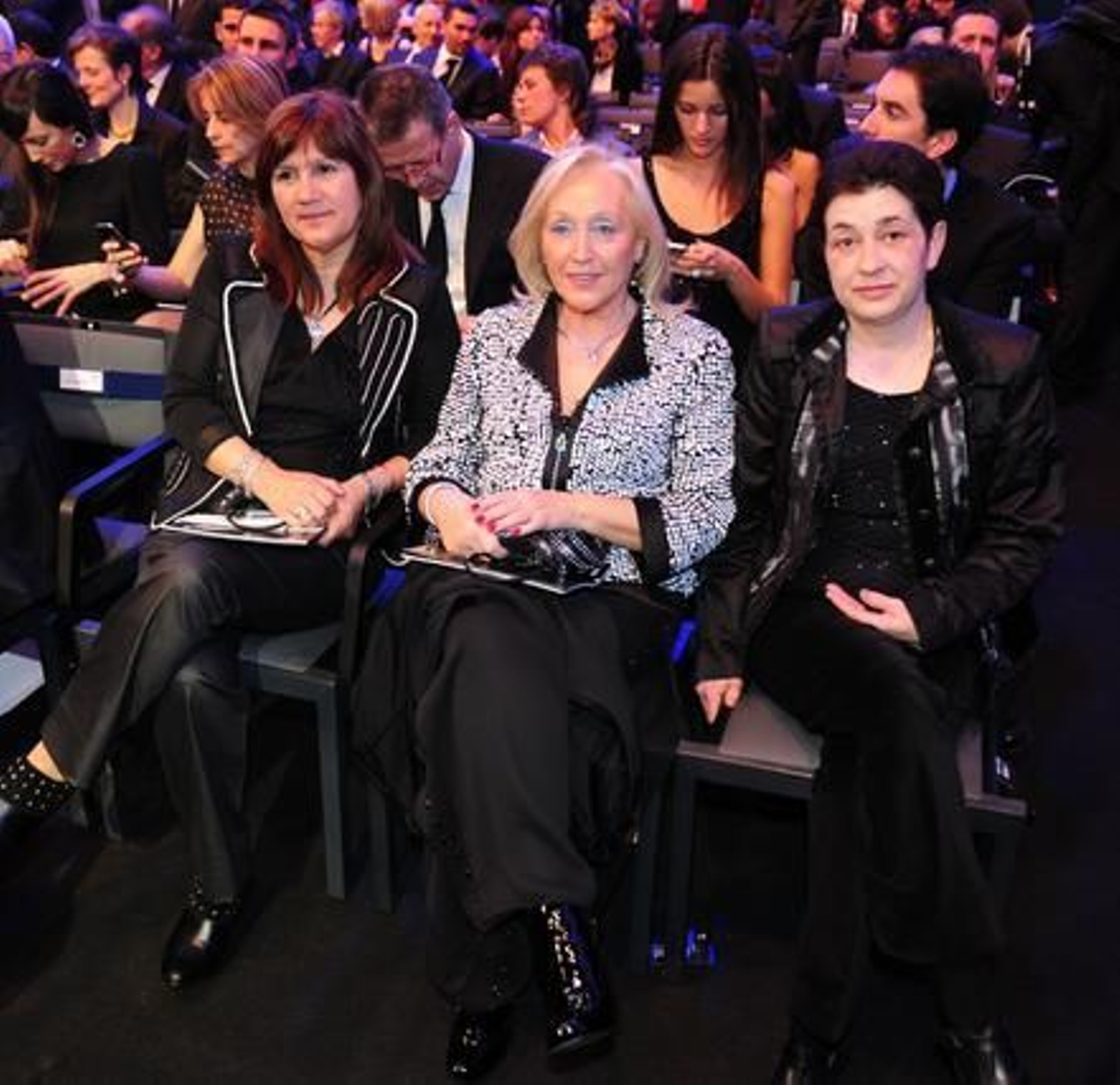 Las madres de Messi, Xavi e Iniesta, entre el público. 

Foto: AFP Photo