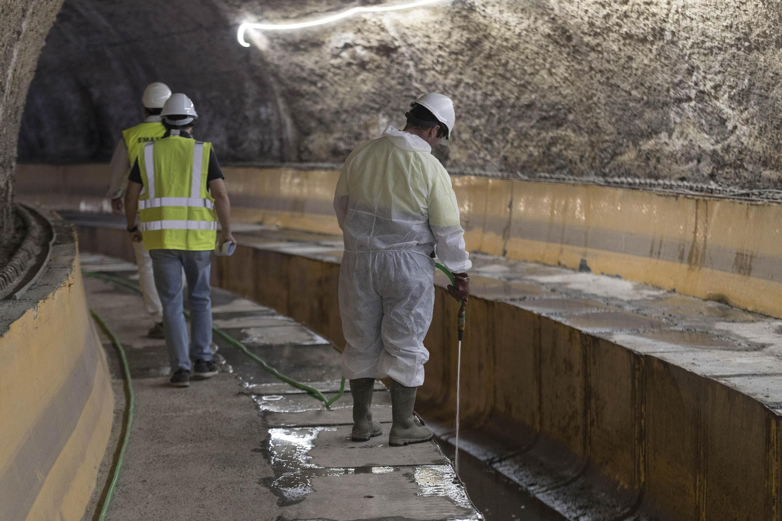La renovación del gran colector de Sevilla, en imágenes