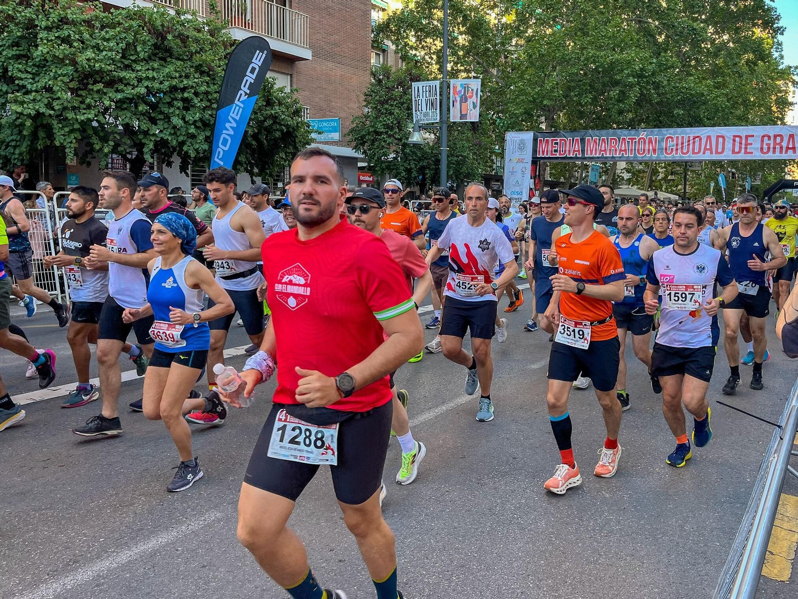Las mejores imágenes de la Media Maratón Ciudad de Granada 2025