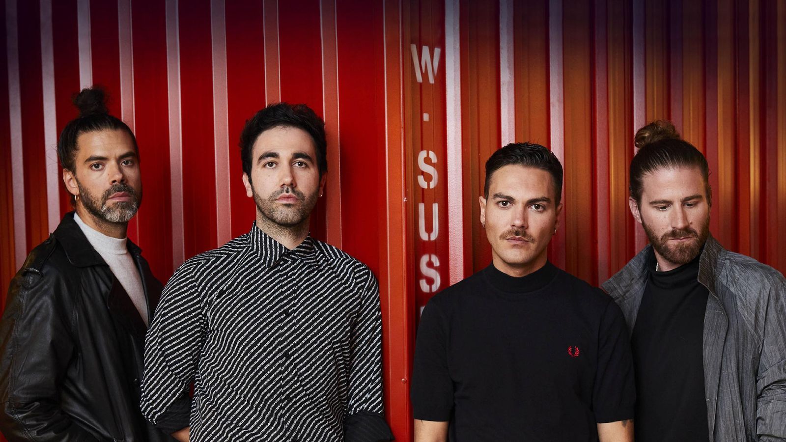 Miss Caffeina actúa en Almería.