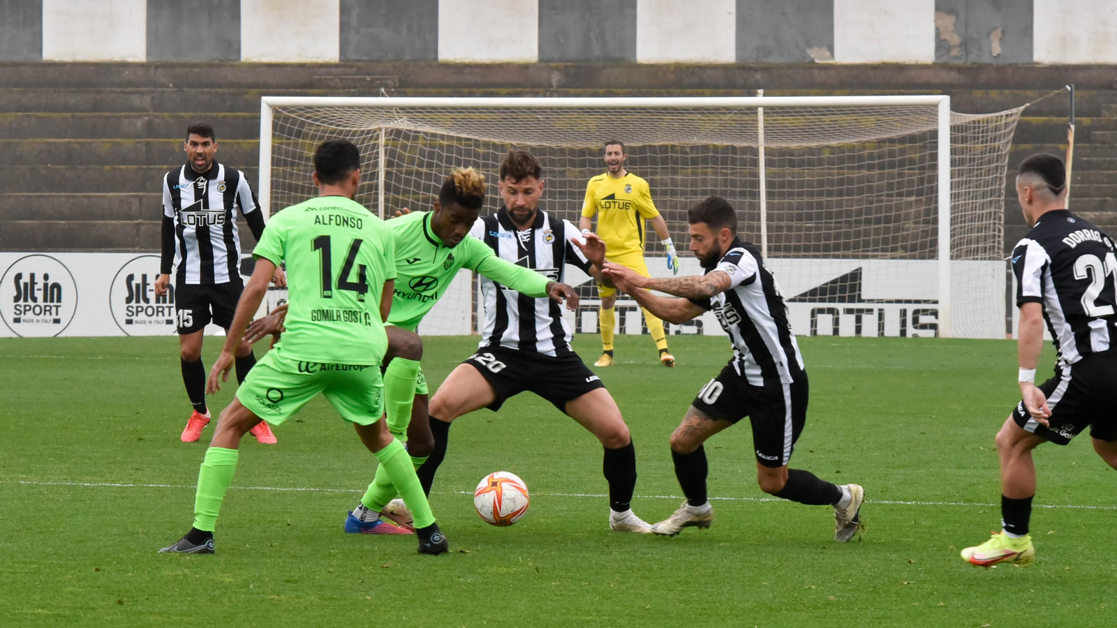 Las fotos de la victoria de la Balona sobre el Atlético Baleares (1-0)