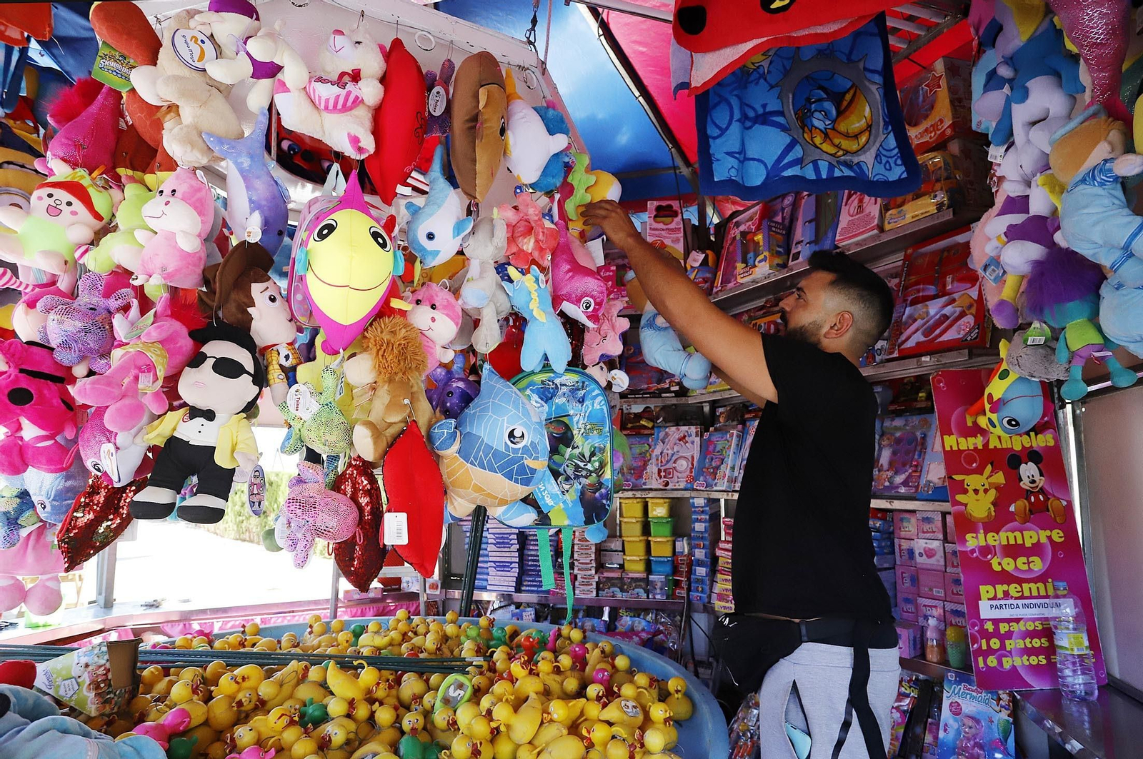 Imágenes de los preparativos para las Fiestas de La Cinta