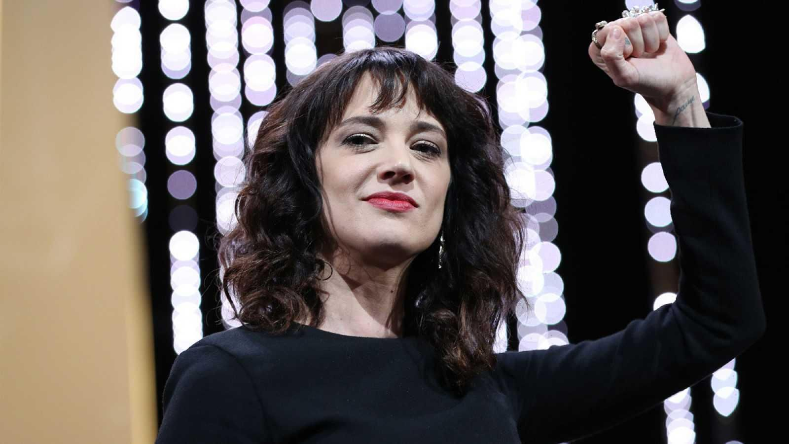 Asia Argento, el pasado mes de mayo en Cannes, donde anunció que había sido violada por Harvey Weinstein.