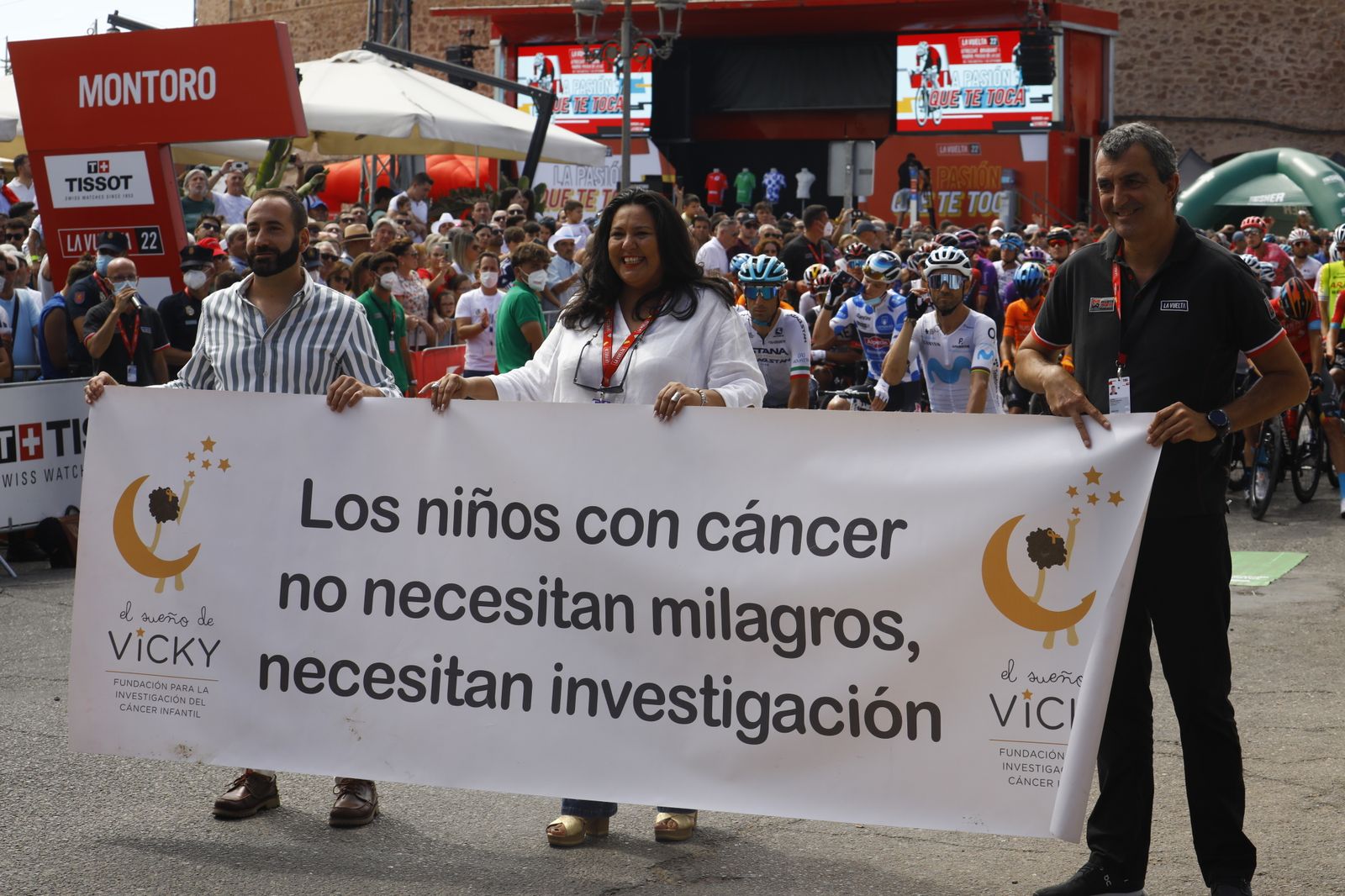 Montoro vibra con la salida de etapa de La Vuelta, en imágenes