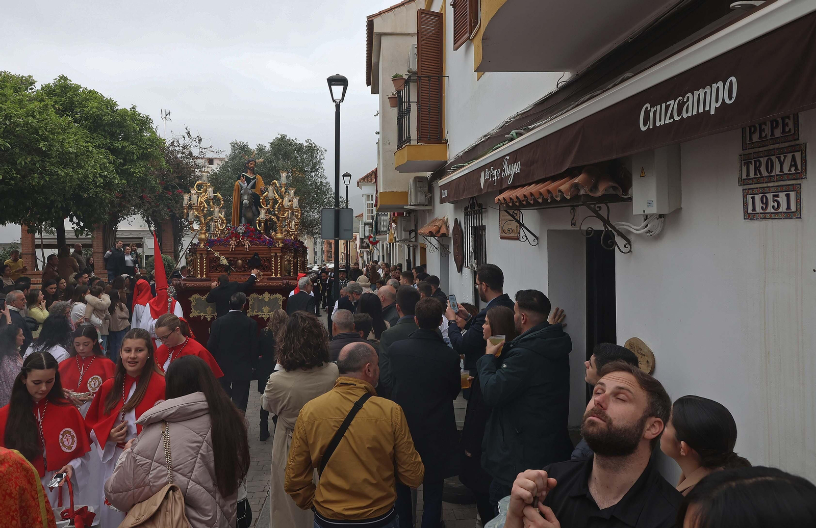 Fotos del Domingo de Ramos en Algeciras: La Borriquita y Oración en el Huerto