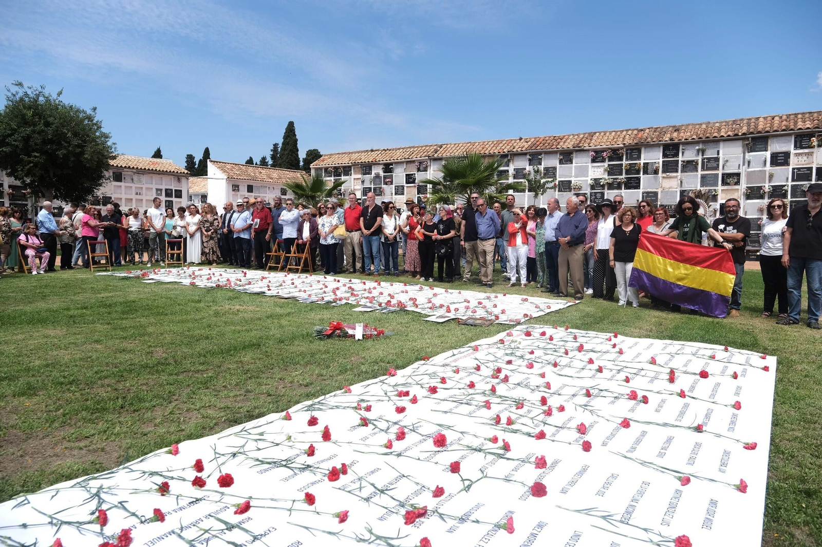 El homenaje a las víctimas del franquismo en Córdoba, en imágenes