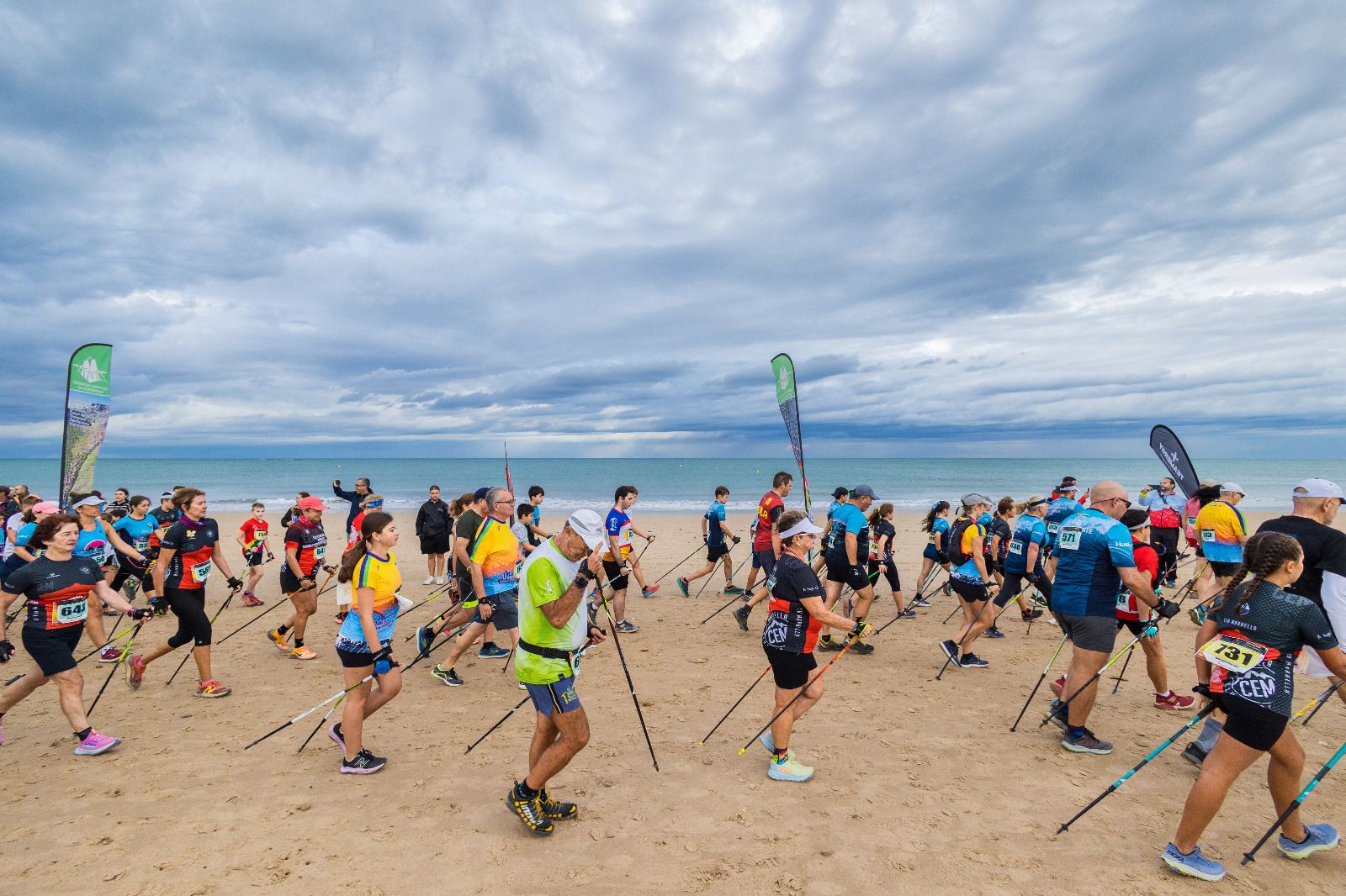 Imágenes del V Desafío Solidario Playa del Castillo de San Fernando.