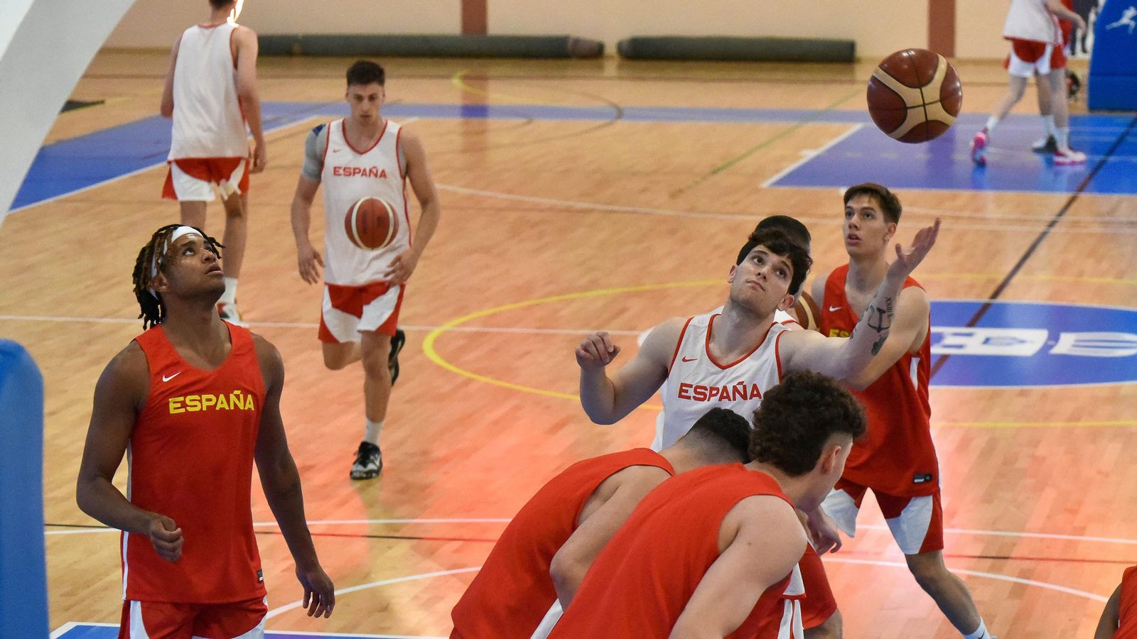 La selección española sub-20 de baloncesto ya se entrena en La Línea La selección española sub-20 de baloncesto ya se entrena en La Línea