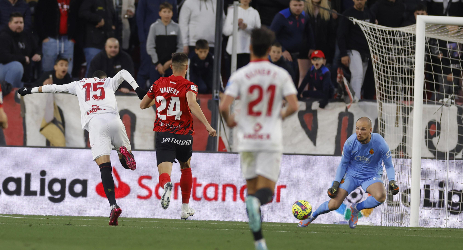 Imagen de En-Nesyri en el Sevilla-Mallorca de hace un año, en febrero de 2023.