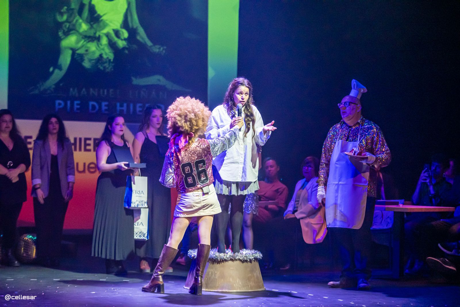 La bailaora gaditana María Moreno durante la desenfadada gala en la que recogió sus dos galardones.
