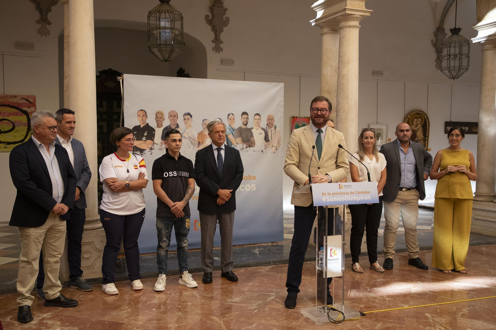 foto_recepcin-por-parte-de-la-corporacin-provincial-a-los-deportistas-olmpicos_05_53985112853_o.jpg
