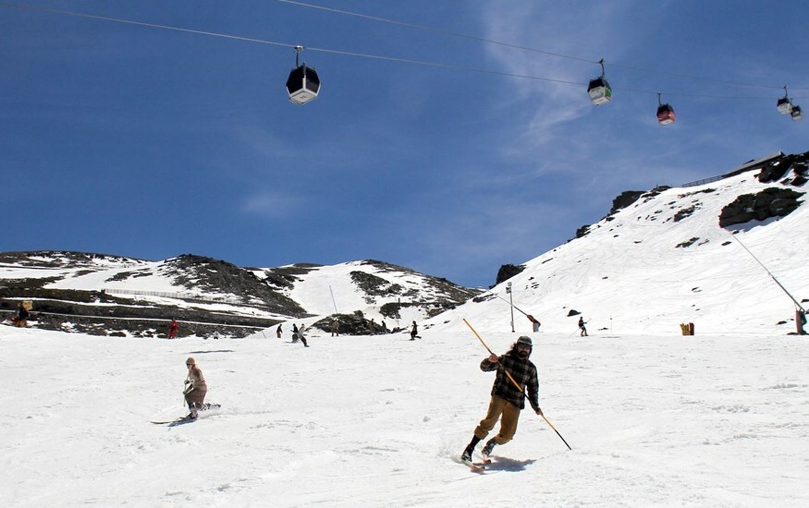 Imágenes de la bajada retro en Sierra Nevada