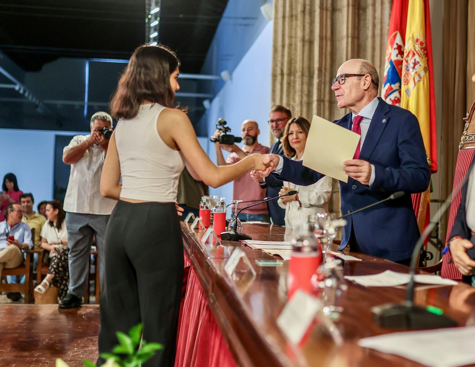 Así ha reconocido la Universidad de Granada al estudiantado con mejor puntuación en la PAU