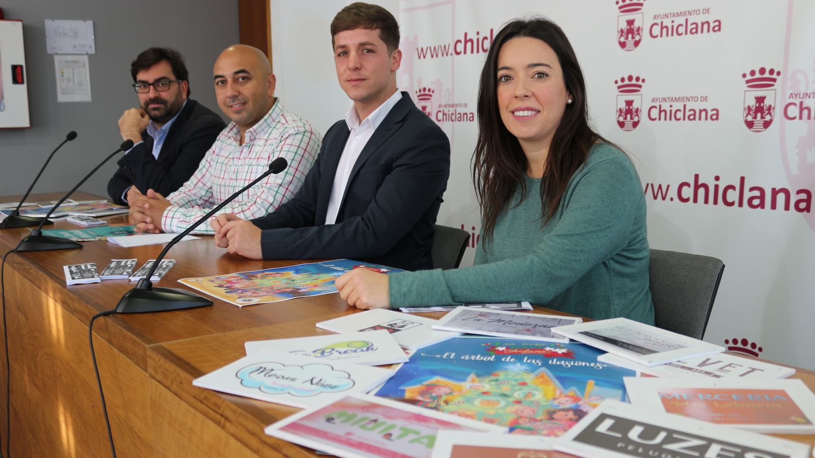 Acto de presentación de la campaña de Navidad de 'Vive Chiclana' celebrado en el Consistorio.