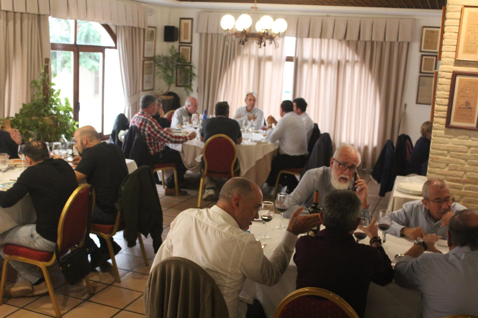 Las mejores fotos de la Terraza Carmona y sus jornadas del toro bravo en la cocina