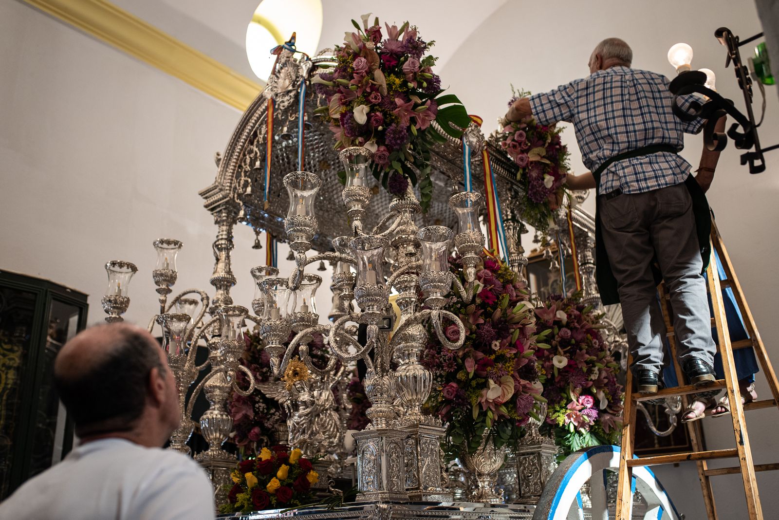 Imágenes de los preparativos de la Hdad de Emigrantes