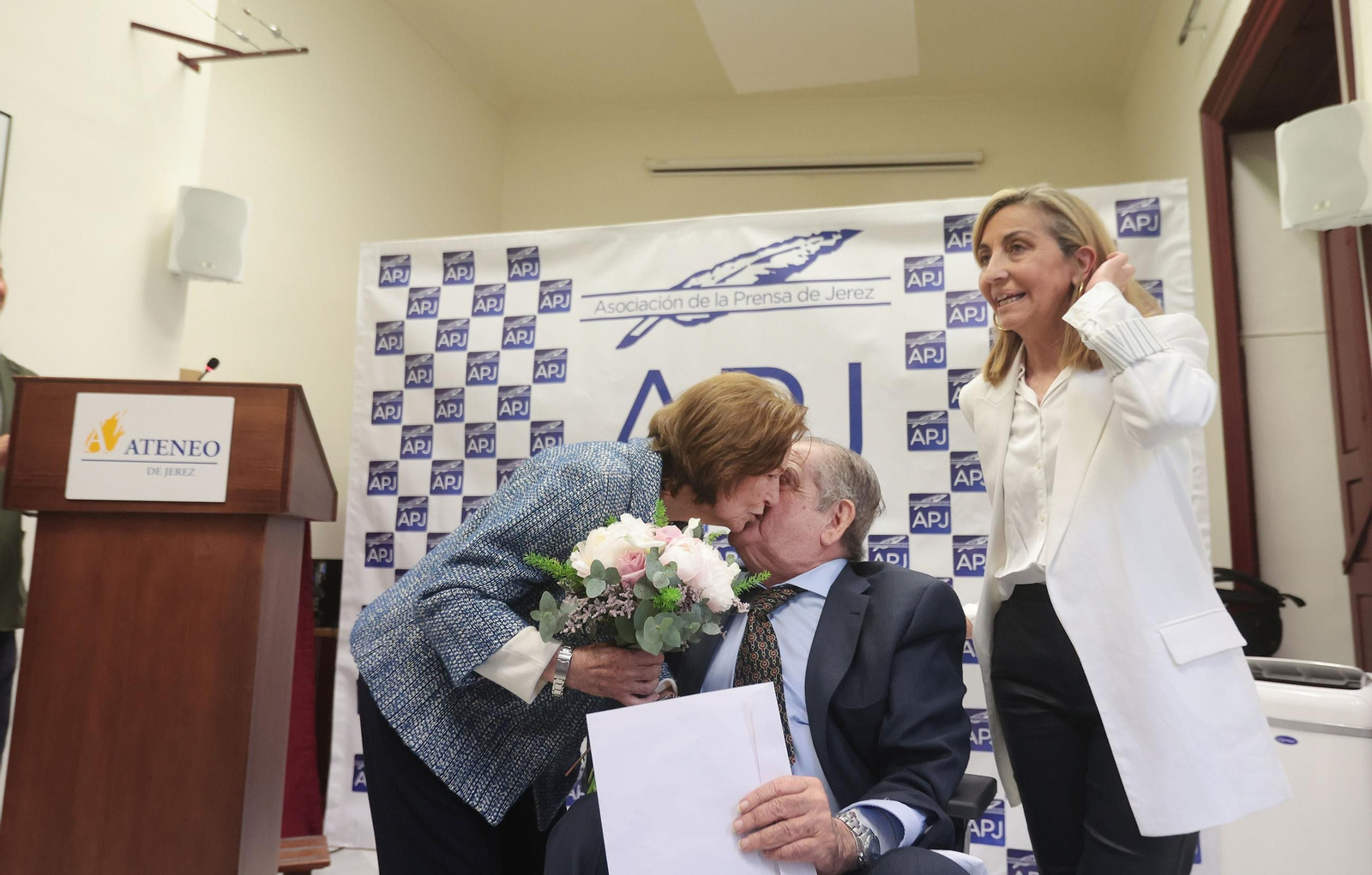 Imágenes del homenaje a Jerónimo Roldán de la Asociación de la Prensa de Jerez