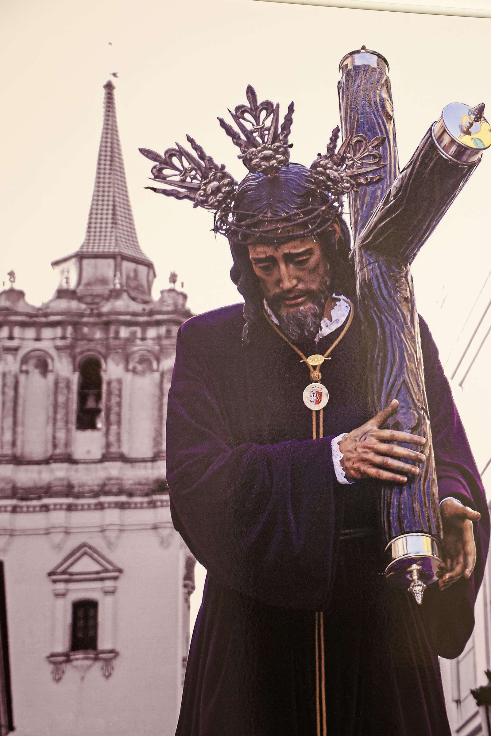 Inauguración de la Exposición de fotografías Huelva, provincia cofrade de Huelva Información en la Diputación de Huelva