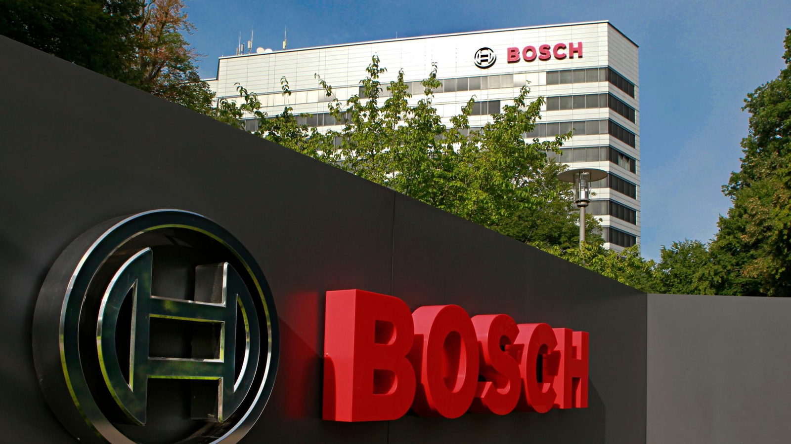 Bruselas aprueba la alianza de Bosch y Mitsubishi para servicios de baterías de eléctricos