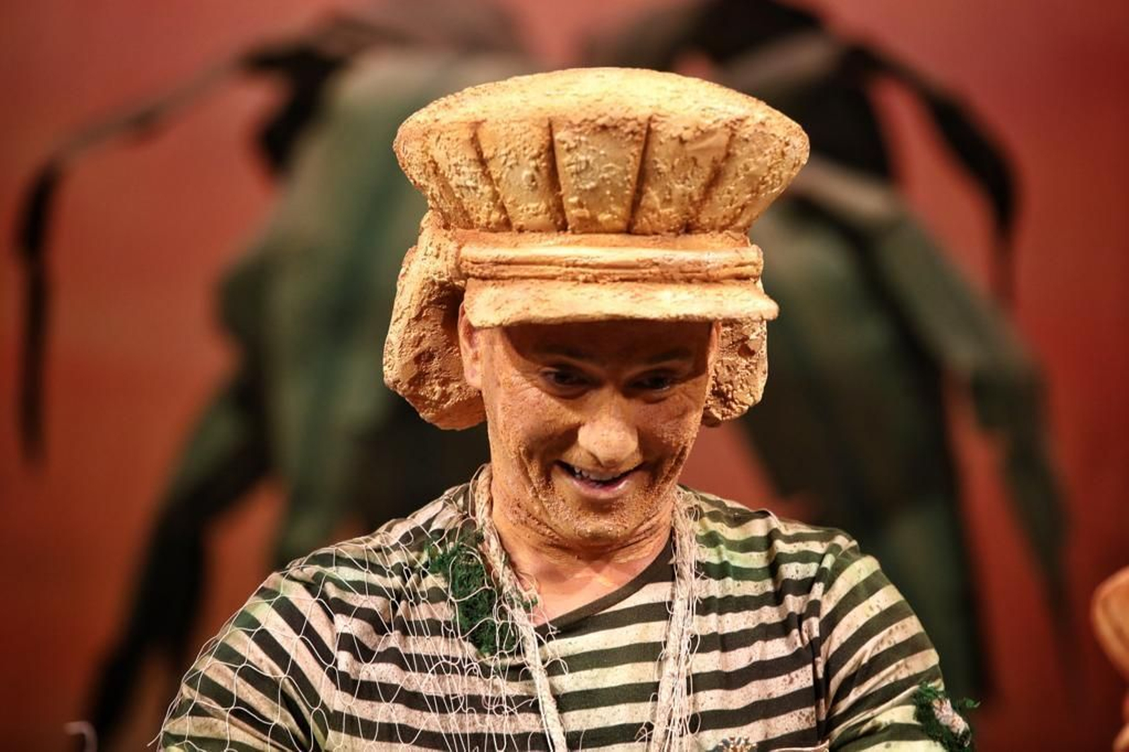 Actuación de la chirigota 'Aquí huele a verdín'.