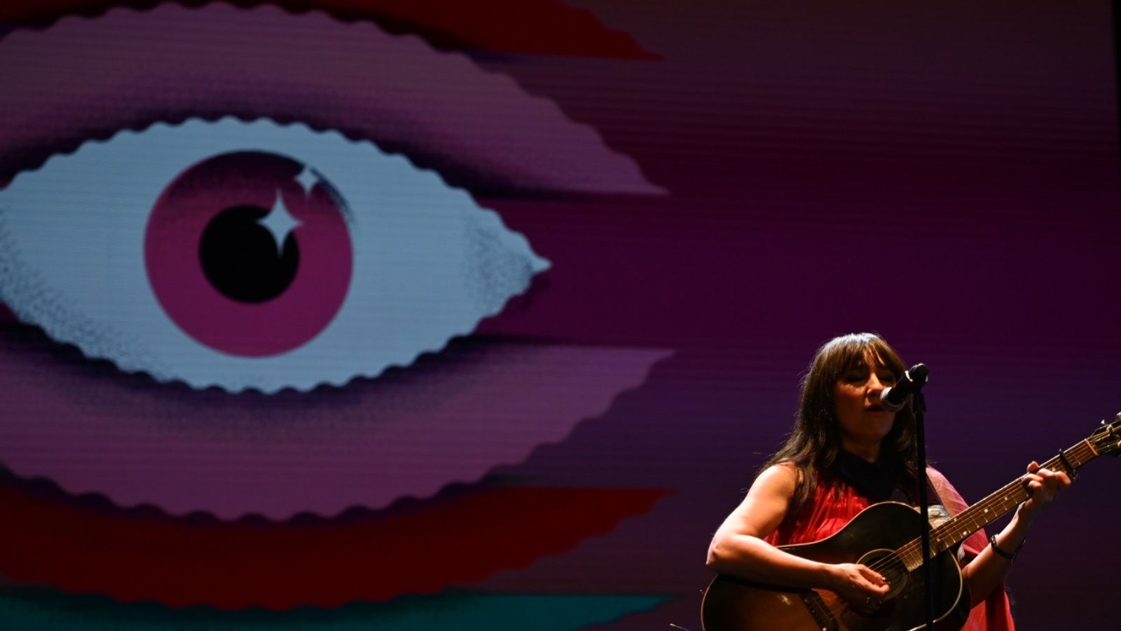 Eva Amaral en un momento de su actuación.