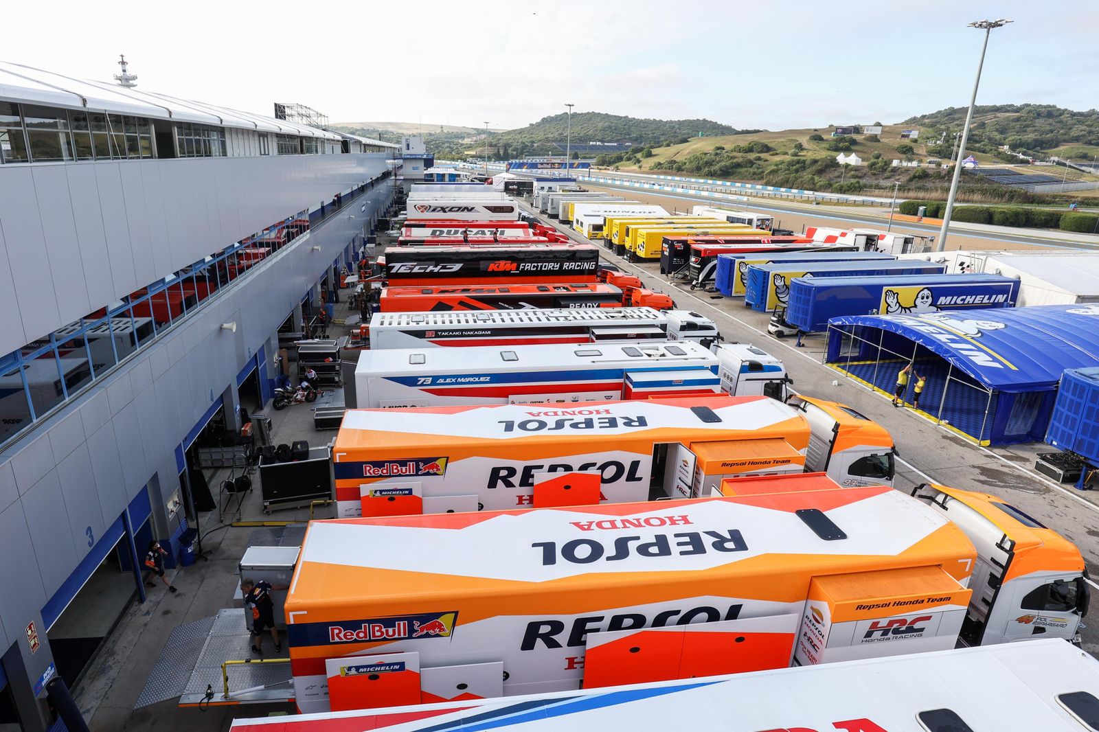Imagen del paddock del Circuito de Jerez