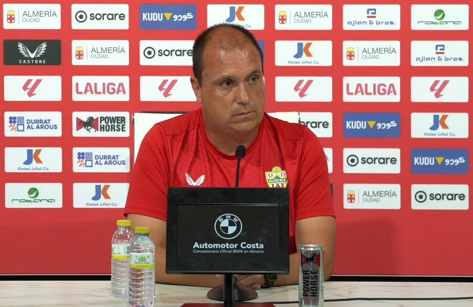 Alberto Lasarte, en la rueda de prensa de este viernes