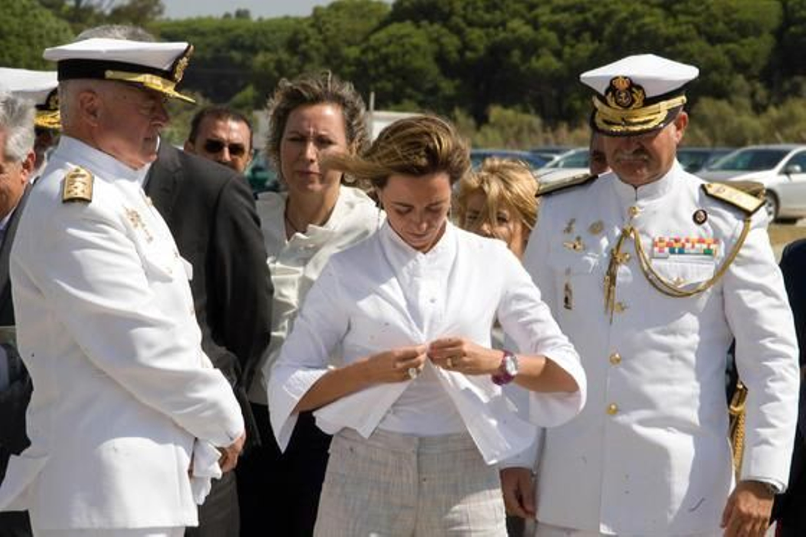 La ministra Chacón inaugura el muelle 4 de la base de Rota y preside la entrega del BAM ´Meteoro´

Foto: Borja Benjumeda