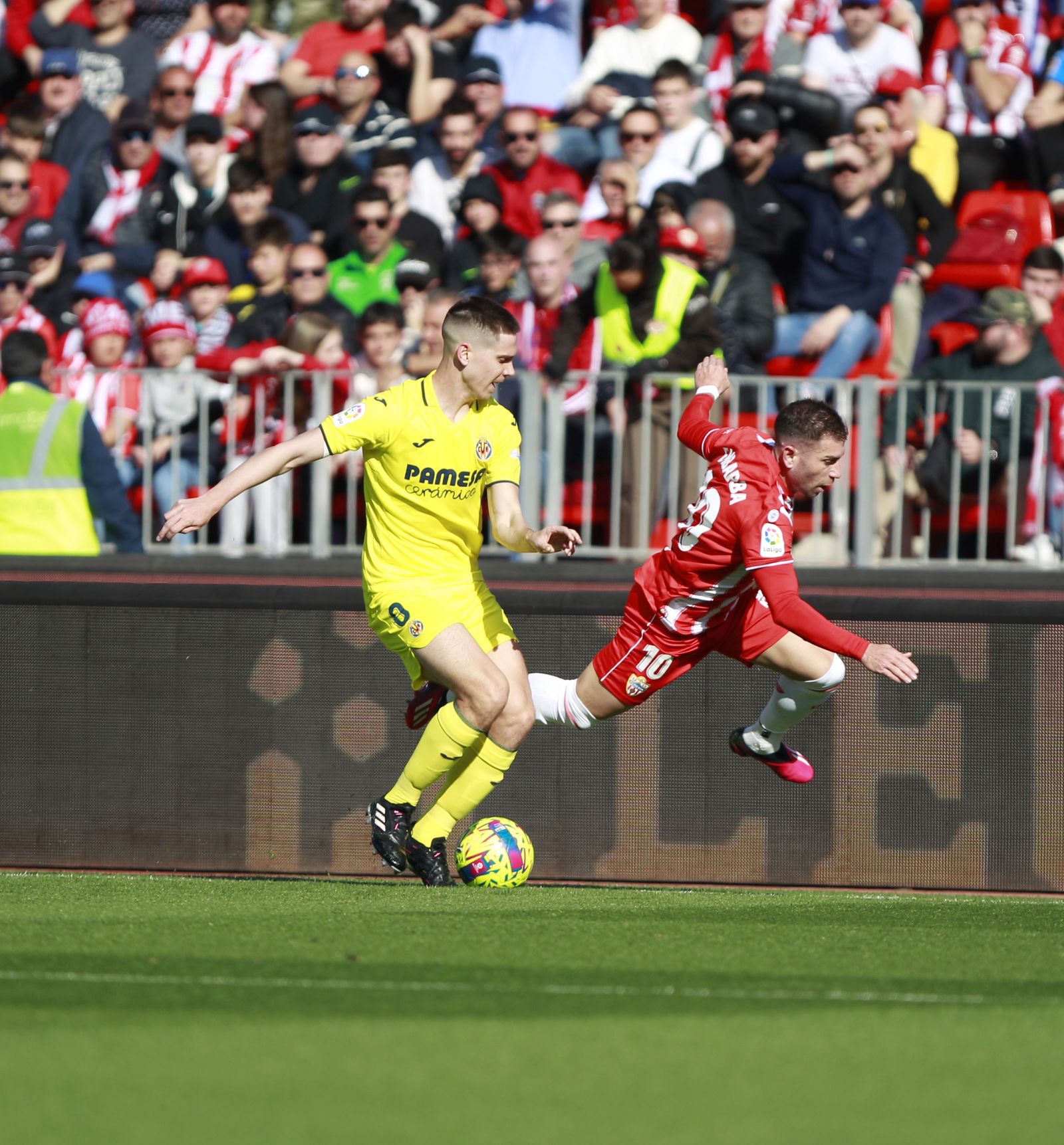 Imágenes de la derrota de la U.D. Almería ante el Villarreal por 0 a 2