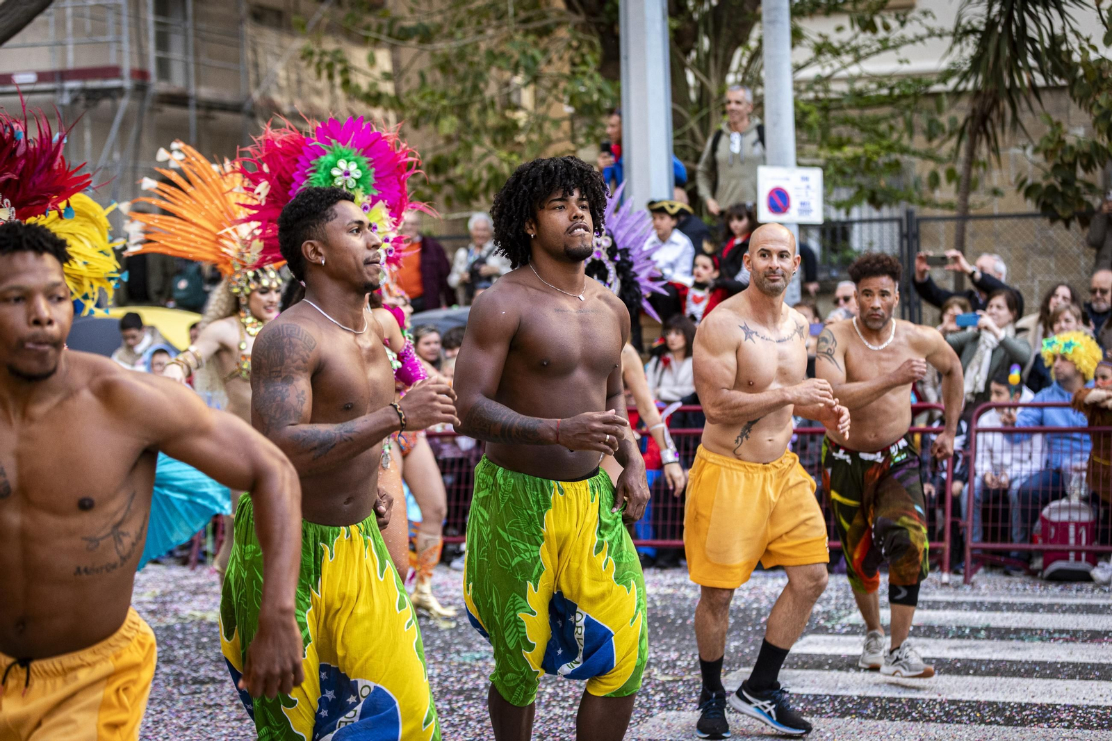 Búscate entre las mejores imágenes de la Cabalgata Magna