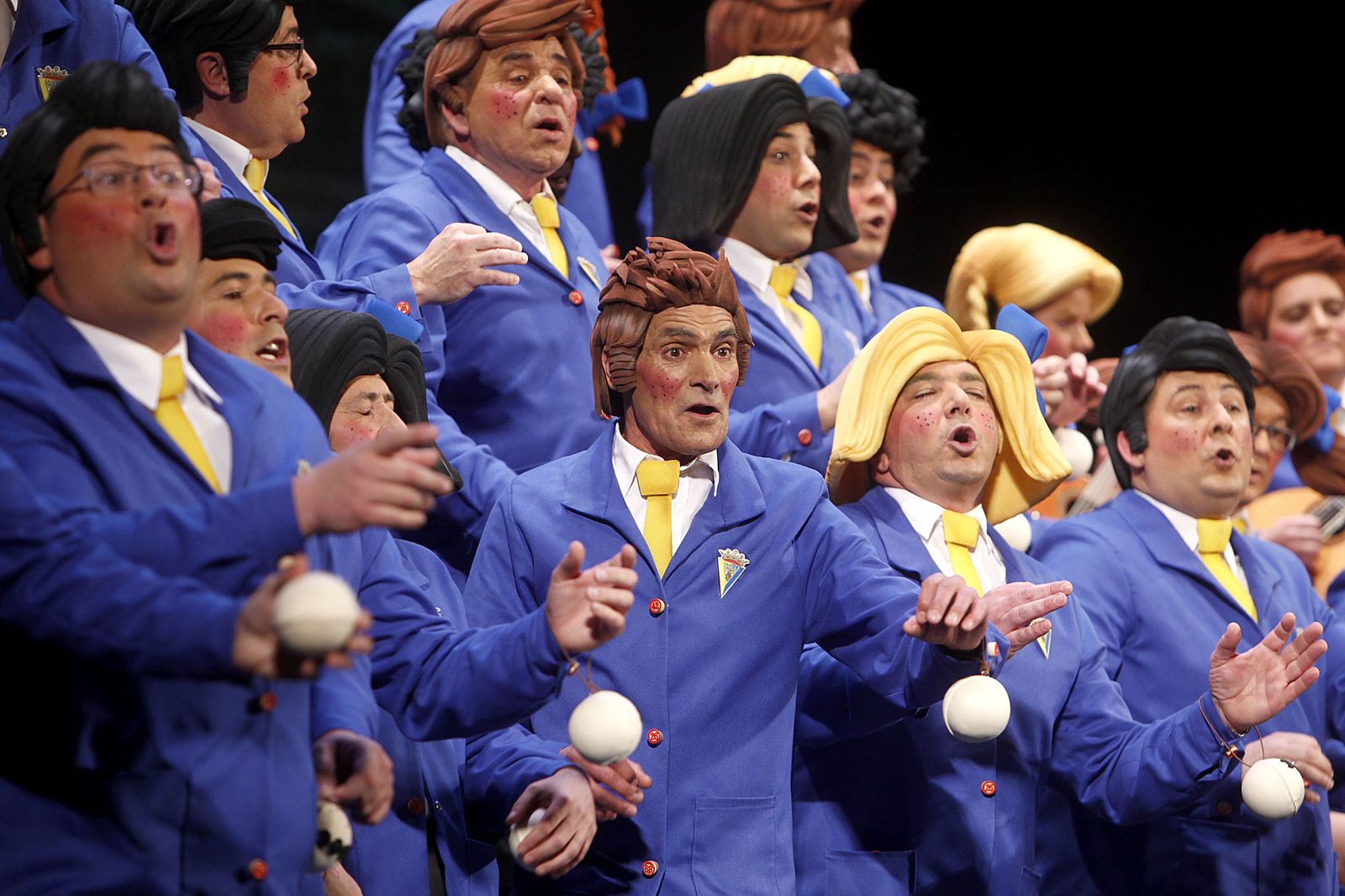 Las imágenes de la decimoctava función de clasificatorias