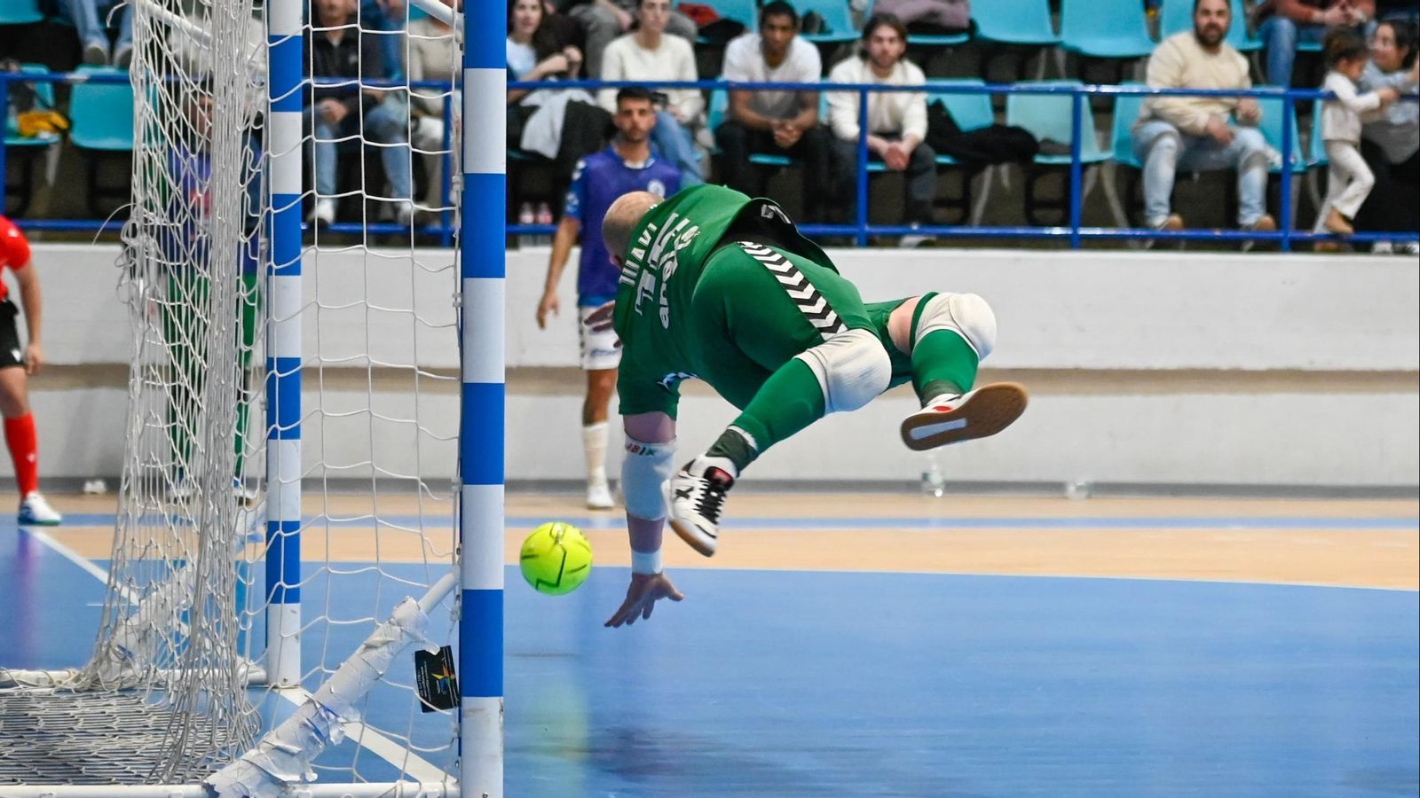 Juaki realizó un gran encuentro y tuvo intervenciones espectaculares.