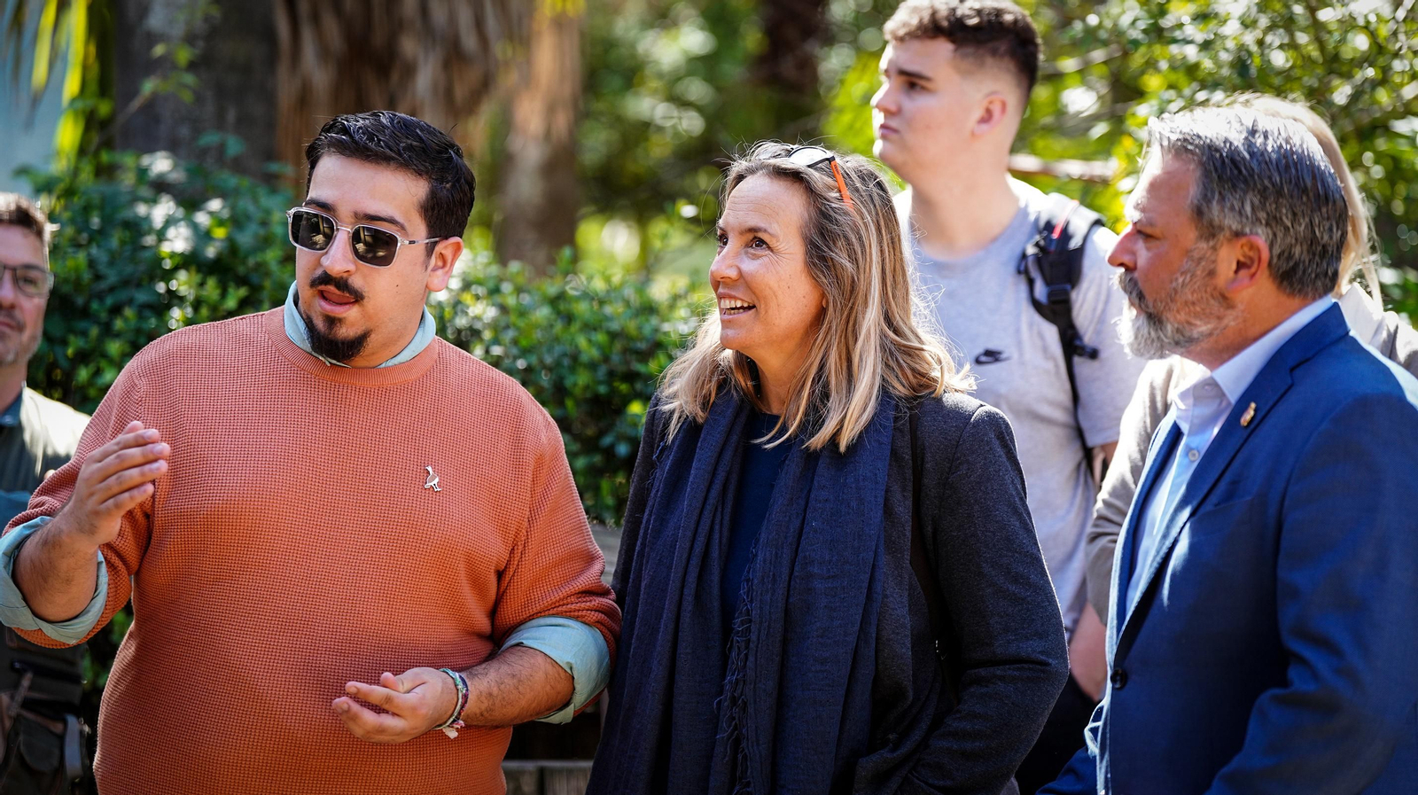 Inaugurada la plaza y el monumento en recuerdo de Félix Rodríguez de la Fuente en el Zoo de Jerez