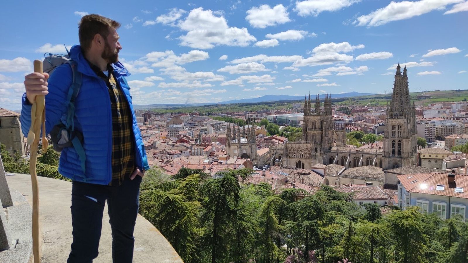 El cocinero Juluis en el Camino a través de Burgos