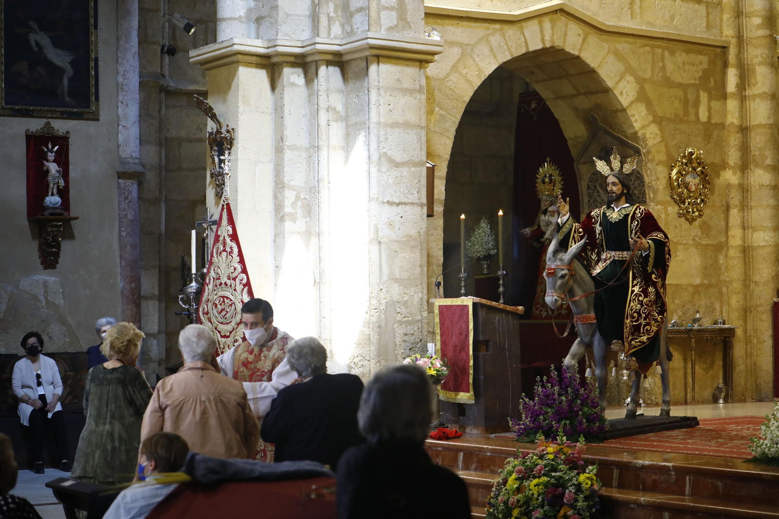 La hermandad de la Entrada Triunfal del Domingo de Ramos en Córdoba, en fotografías