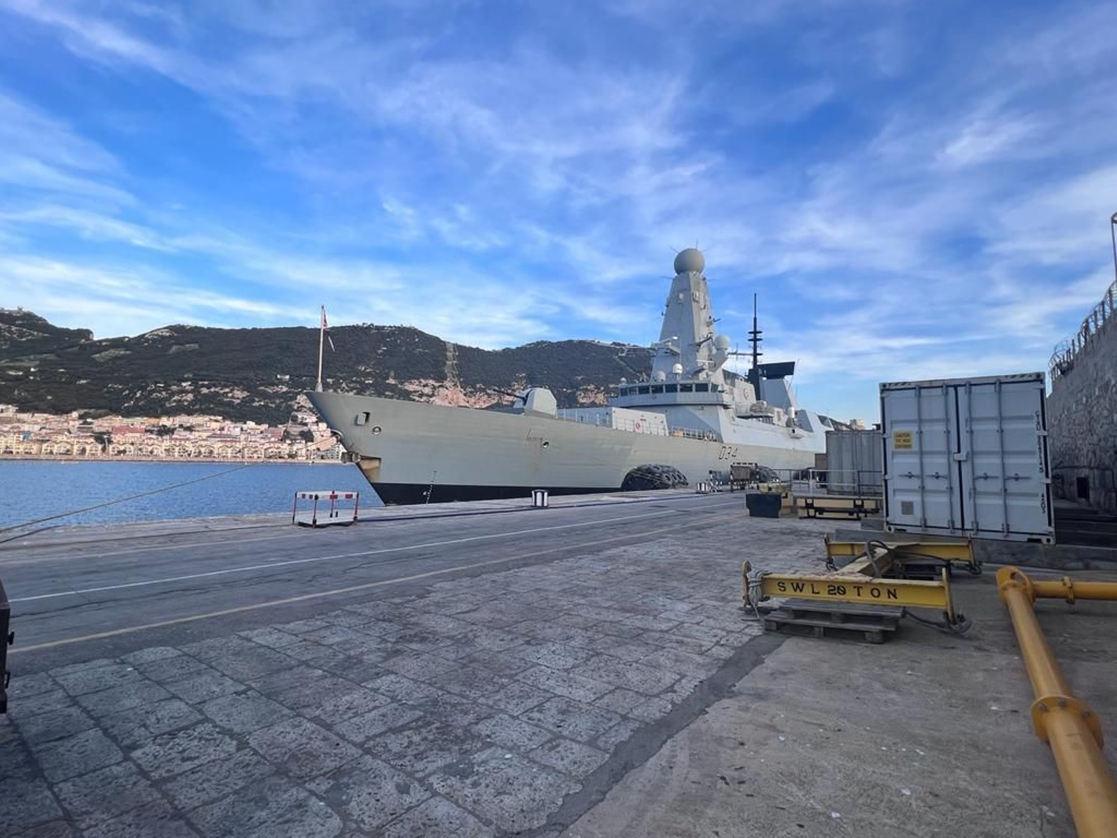 El destructor 'HMS Diamond', en su última escala en Gibraltar.